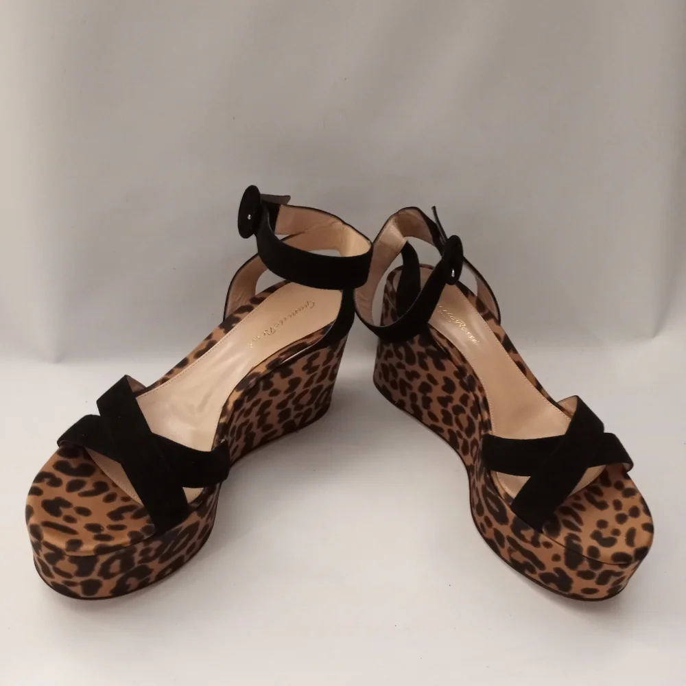 GIANVITO ROSSI Leopard Print Sandals, size 38